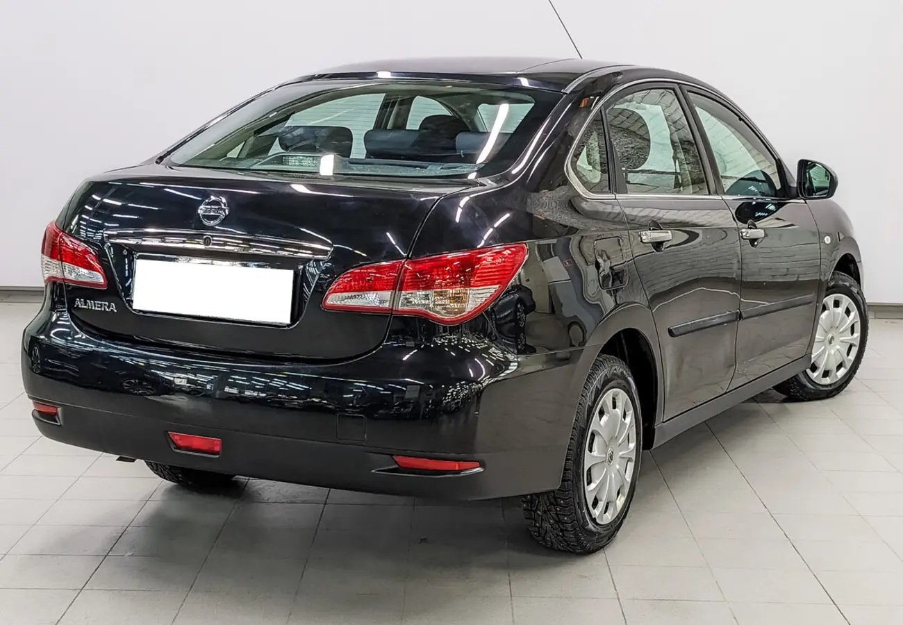 Nissan Almera