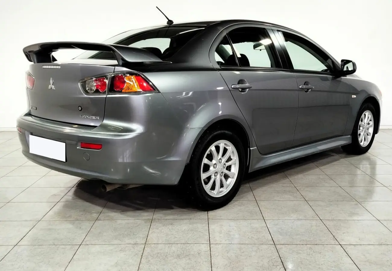 Mitsubishi Lancer