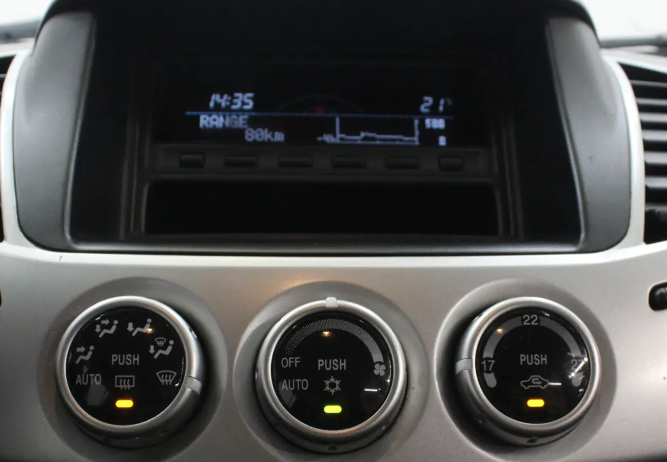 Mitsubishi L200