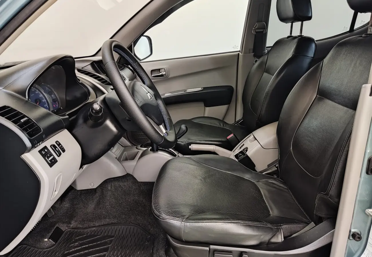 Mitsubishi L200