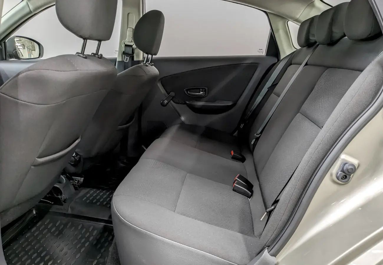 Nissan Almera