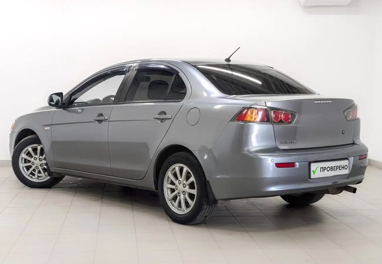Mitsubishi Lancer