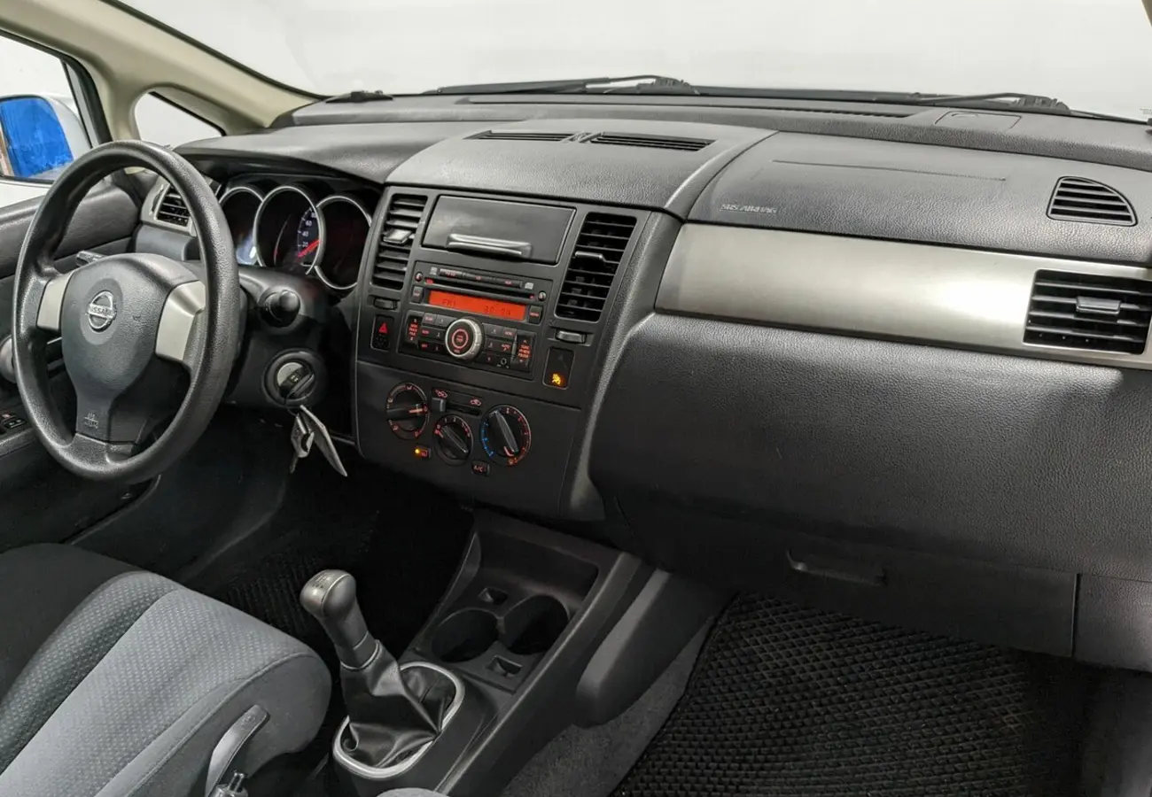 Nissan Tiida