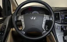 Hyundai H-1