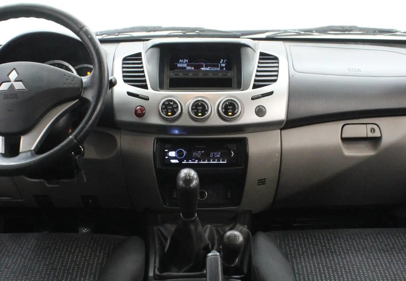 Mitsubishi L200