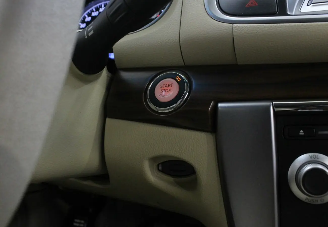 Nissan Teana