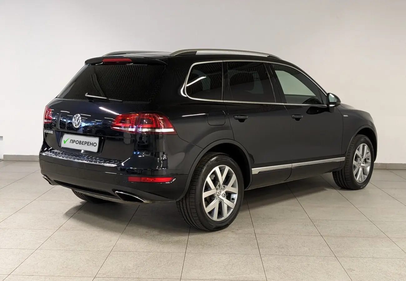 Volkswagen Touareg