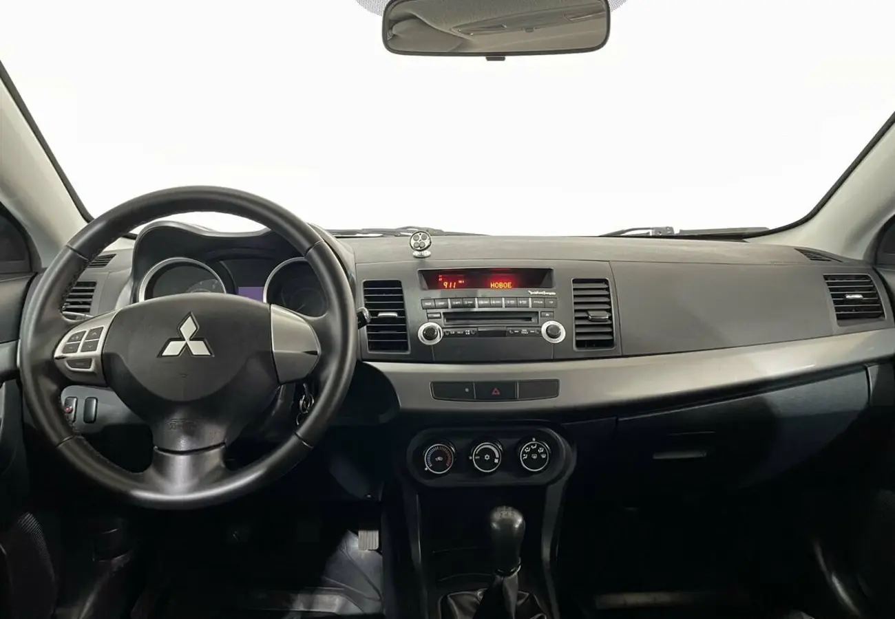 Mitsubishi Lancer