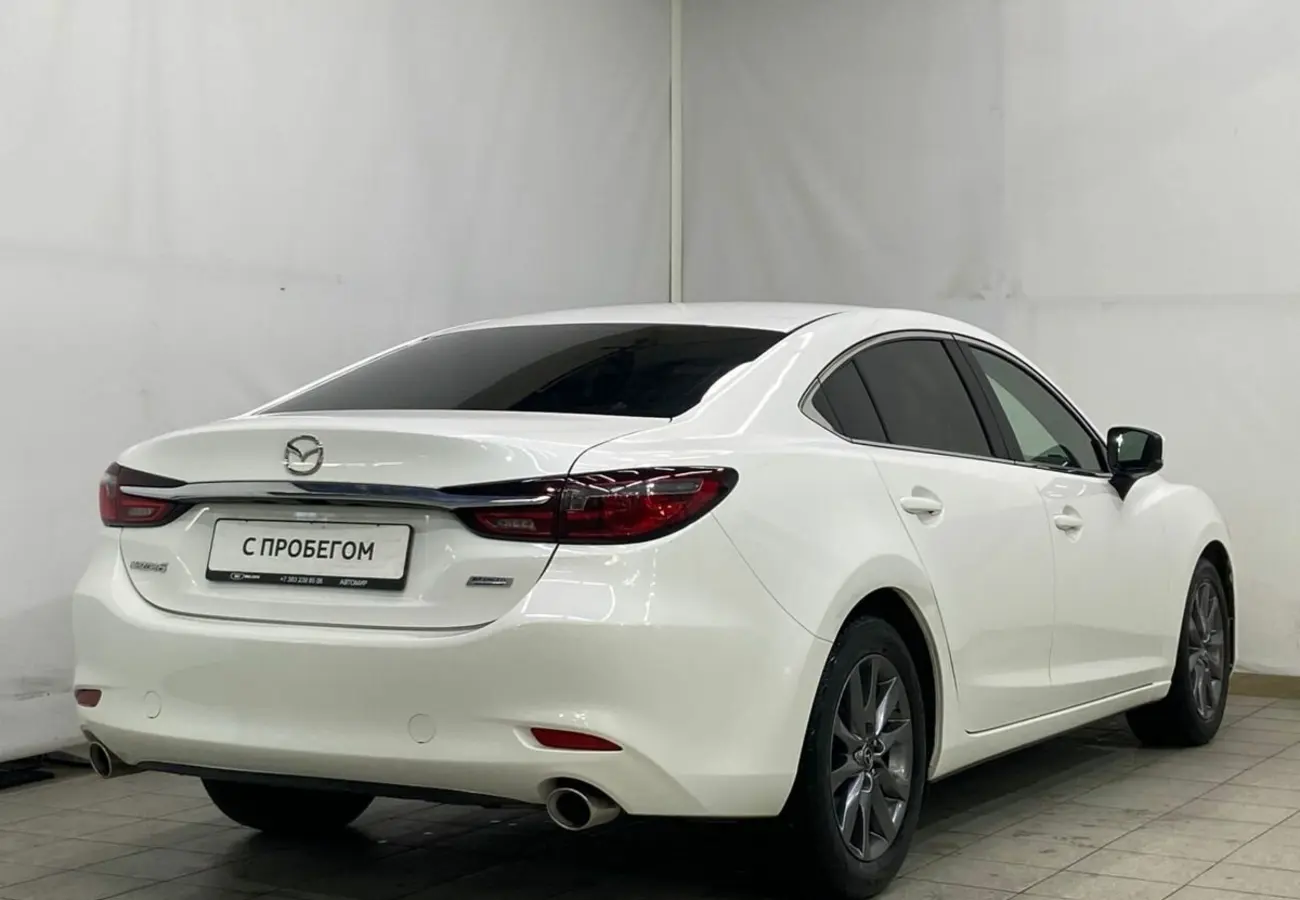 Mazda 6