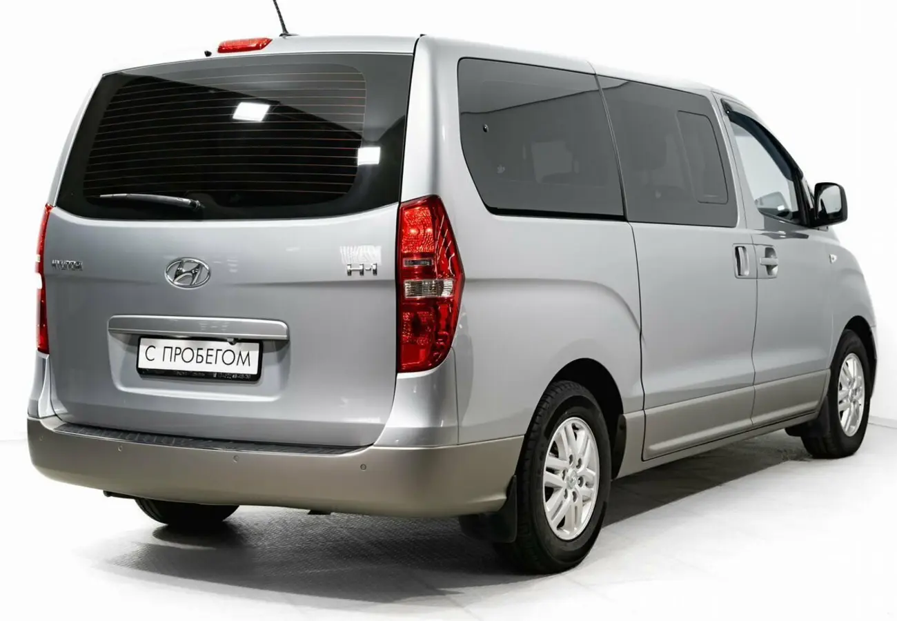 Hyundai H-1