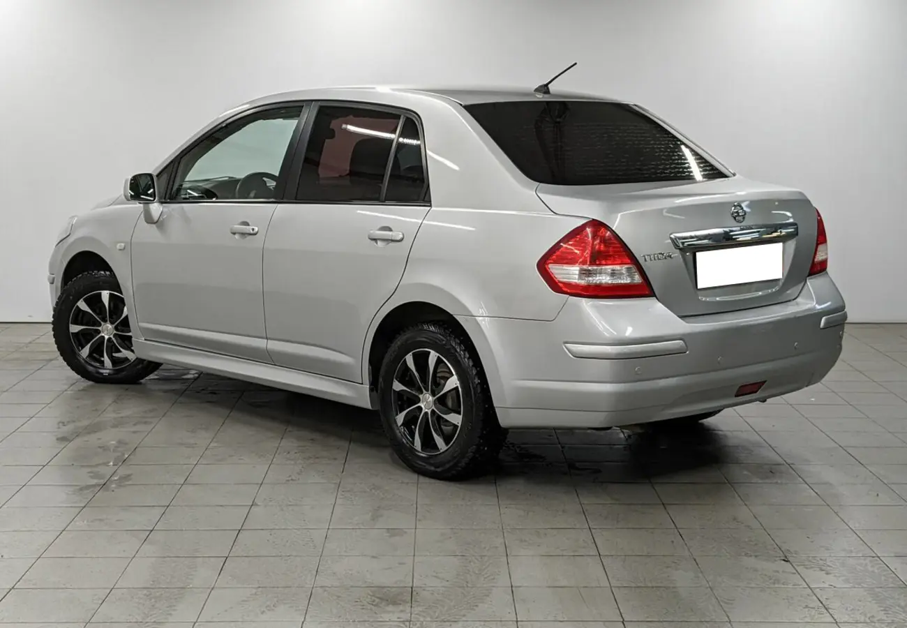 Nissan Tiida